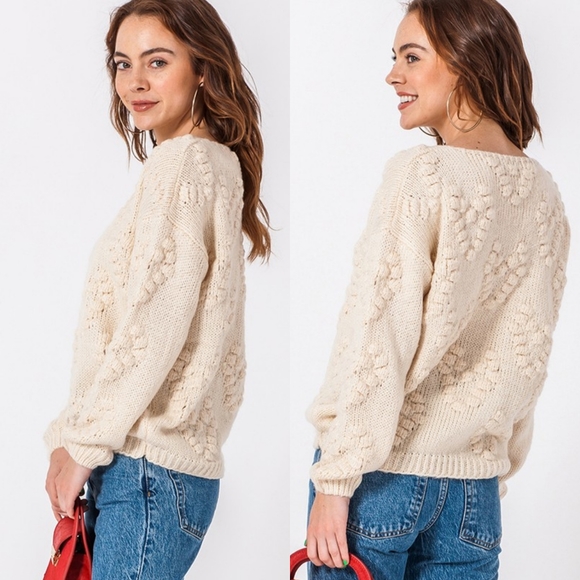 Heart textured popcorn sweater - Picture 4 of 7